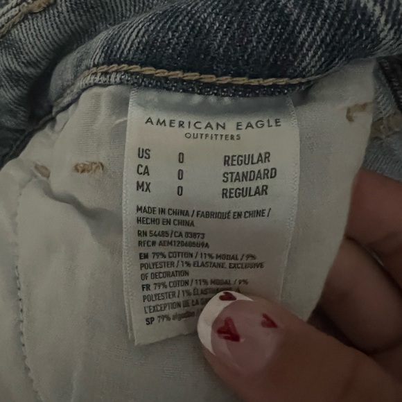 American Eagle Mom Jeans - Picture 4 of 4